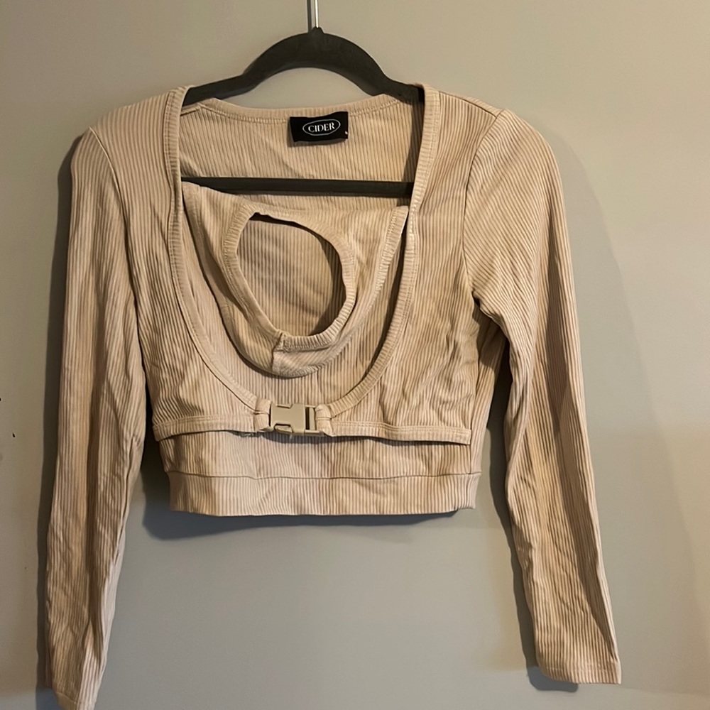 Beige cropped long sleeve shirt from “Cider”